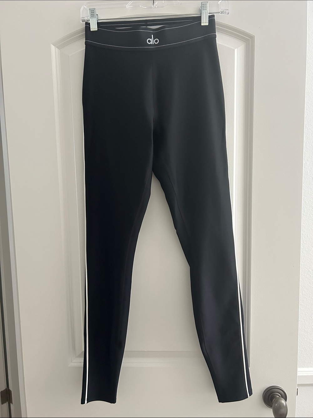 Alo Black Line Up Full-Length Leggings
